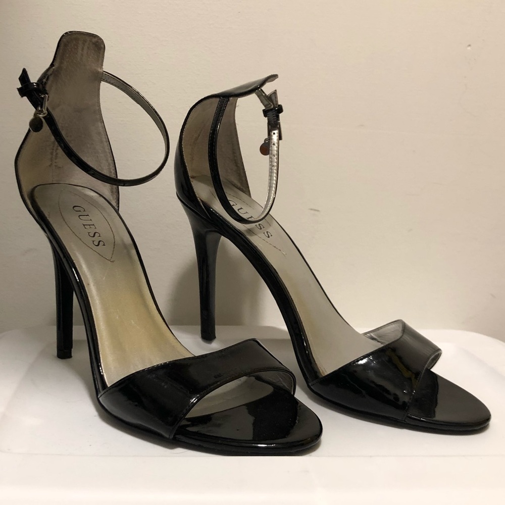 Women’s Size 11 “Guess” Open Toe Heel.